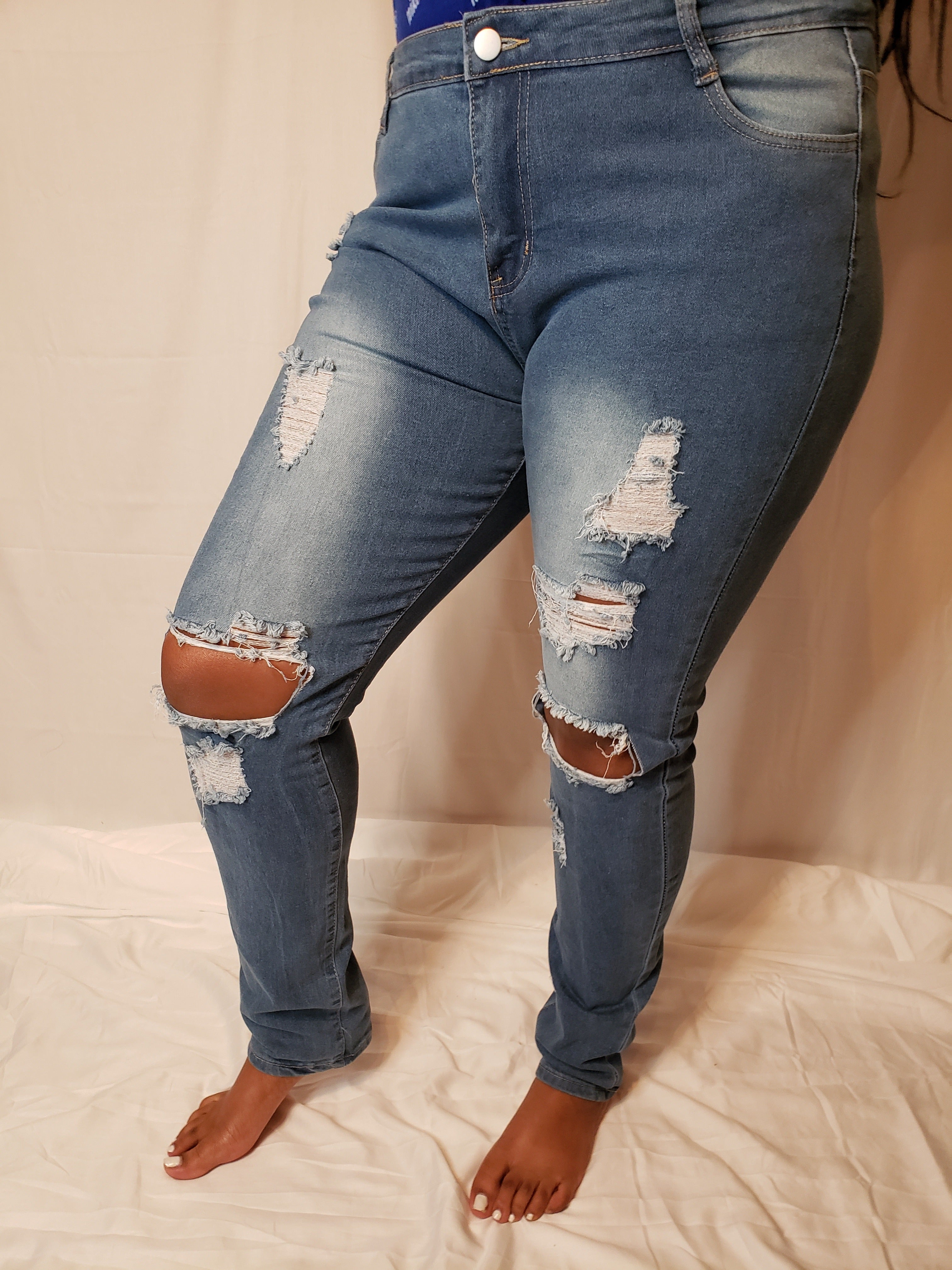 Cream Ripped Jeans Ripped Jeans – CLASSEE BOUTIQUE
